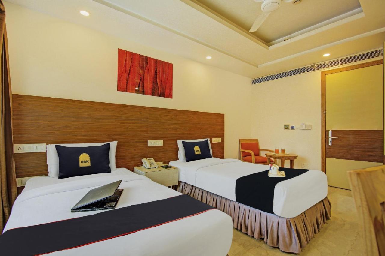 Townhouse Oak Safdarjung 3*