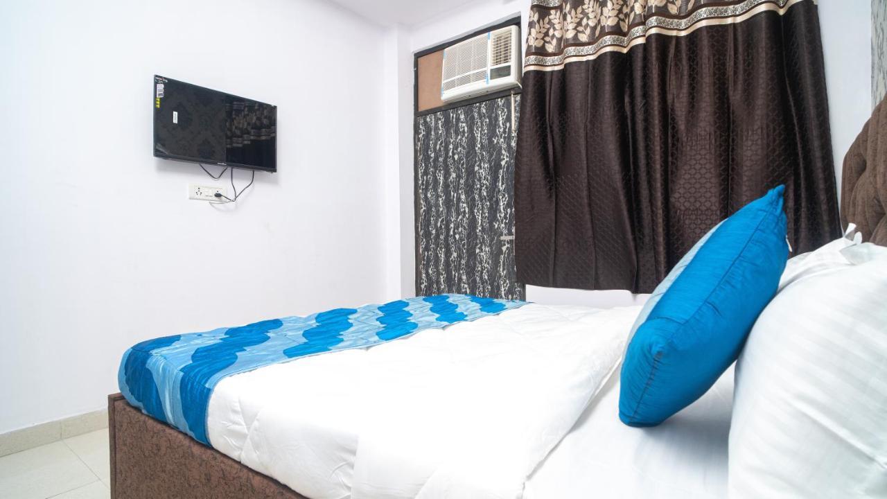 Hotel Hotel Gs International Couple Friendly At Delhi University