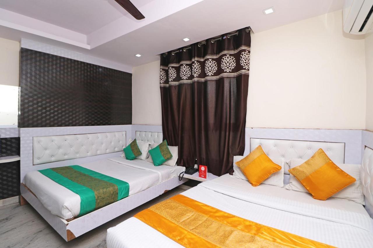 Oyo Flagship 12739 Mahesh New Delhi