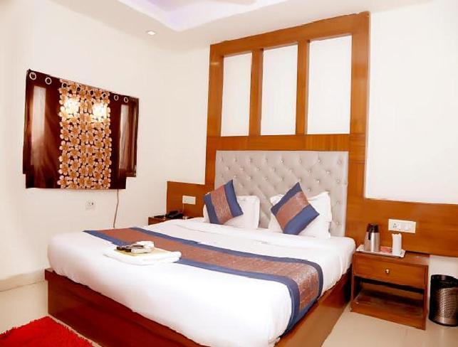 Vishal G H Hotel