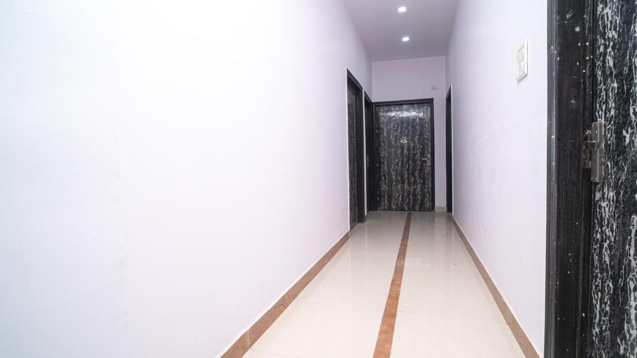 Hotel Gs International Couple Friendly At Delhi University 3* New Delhi