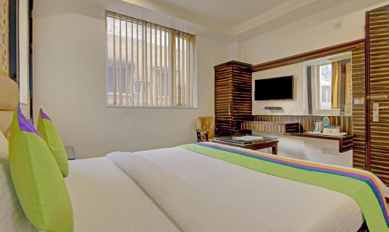 Itsy By Treebo - Baba Residency Hotel