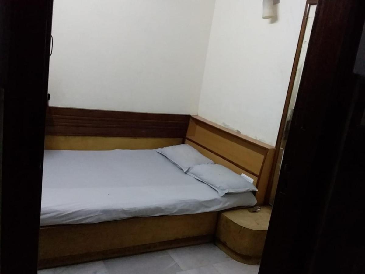Guest house Yes Please