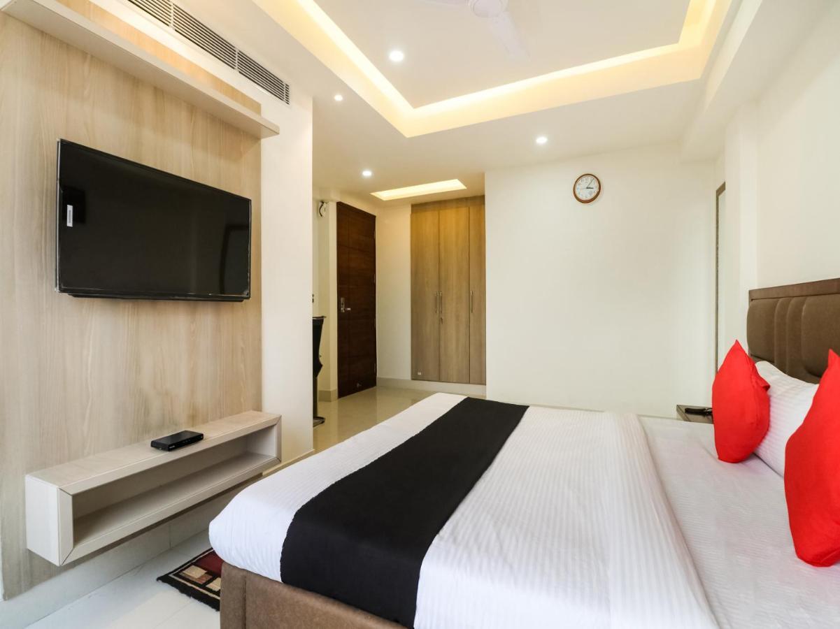 Capital O 76736 Ornate By Blessings 3* New Delhi