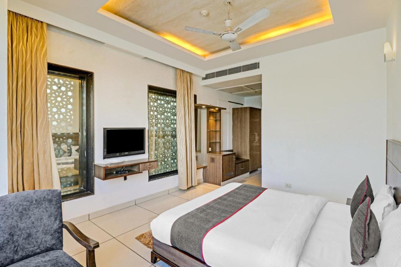 Oyo Townhouse 484 Sanskriti 3*
