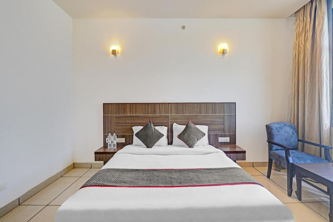 Oyo Townhouse 484 Sanskriti Delhi (National Capital Territory of India)