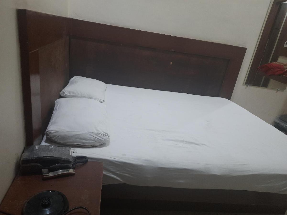 Ashirwad Deluxe