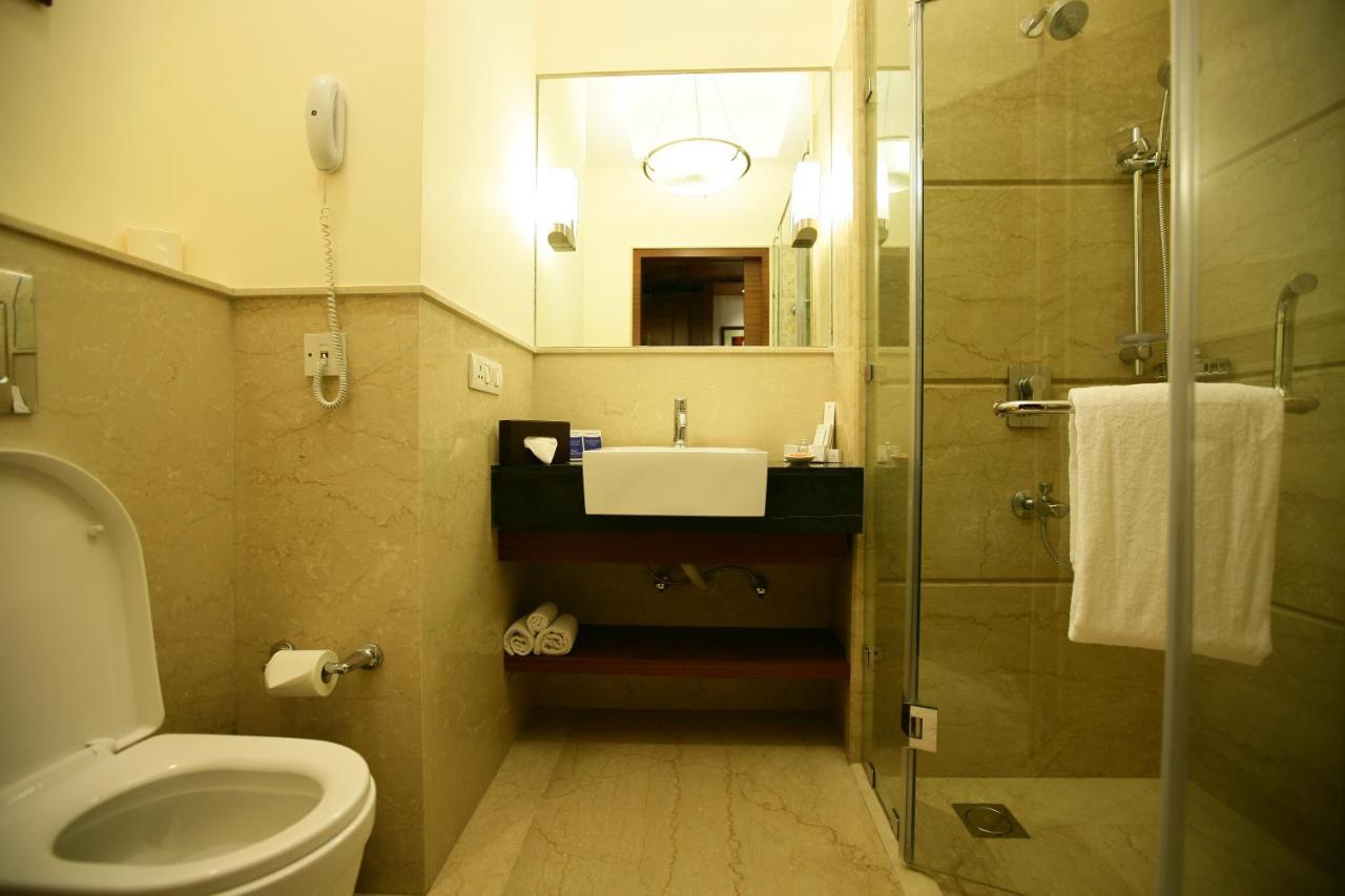 Muse Sarovar Portico Nehru Place 4* New Delhi