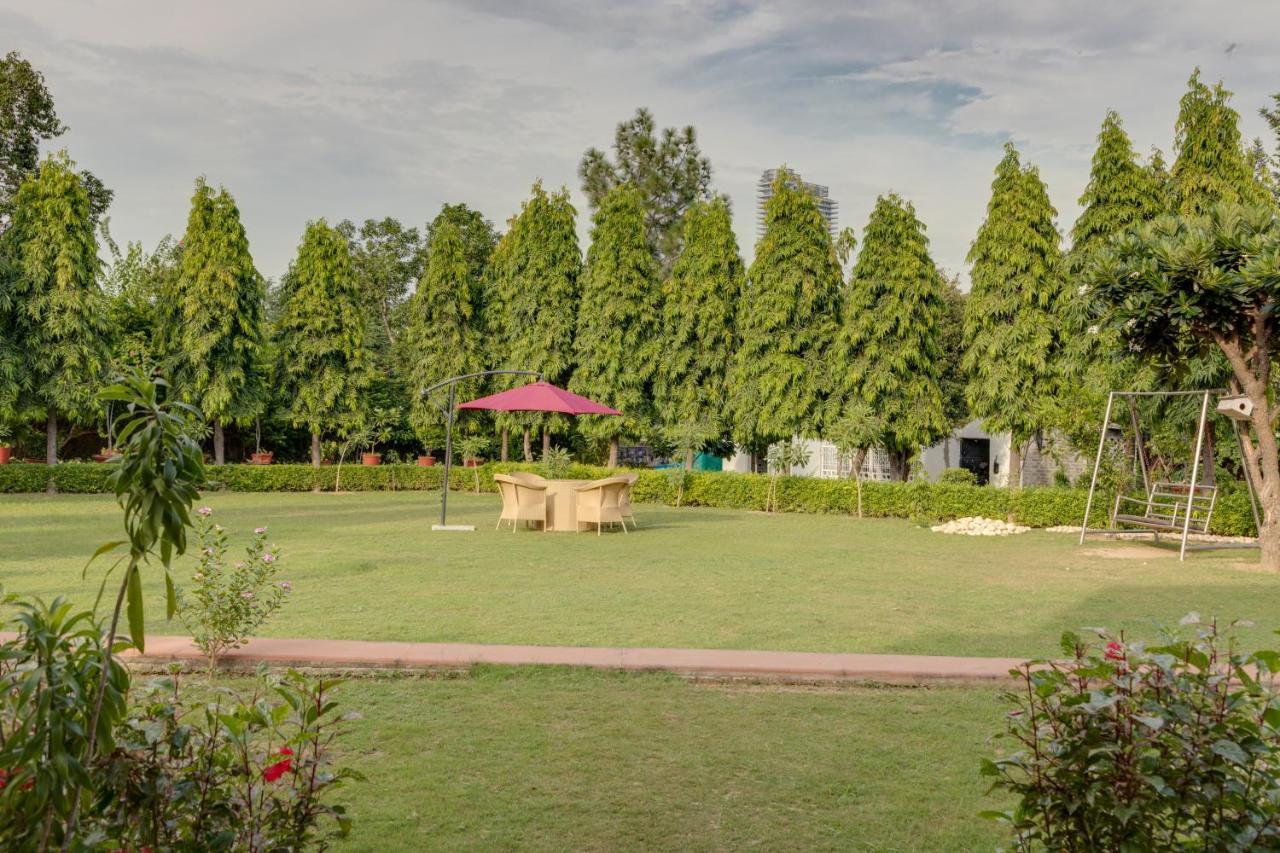 Avanti Retreat- Farm Estadia no rancho Dera Māndi