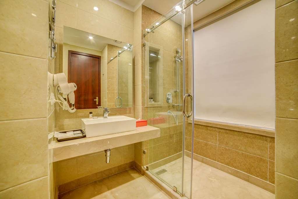Hotel Ramada By Wyndham New Pitampura 3*