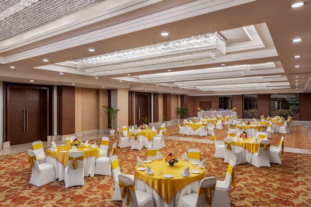 Hotel Ramada By Wyndham New Pitampura Delhi (National Capital Territory of India)