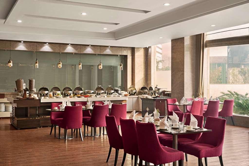 Hotel Ramada By Wyndham New Pitampura