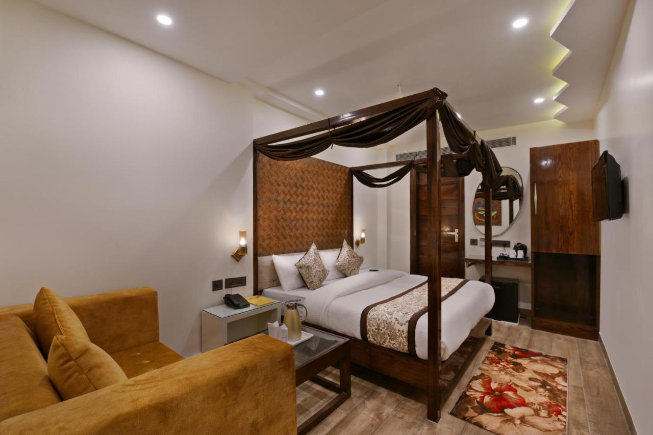 Hotel Blue Pearl - Free Airport Pick Up New Delhi