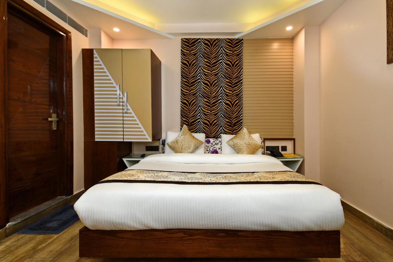 Blue Pearl - Free Airport Pick Up Hotel New Delhi