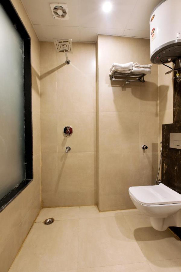 Hotel White & Blue Hotel 4*