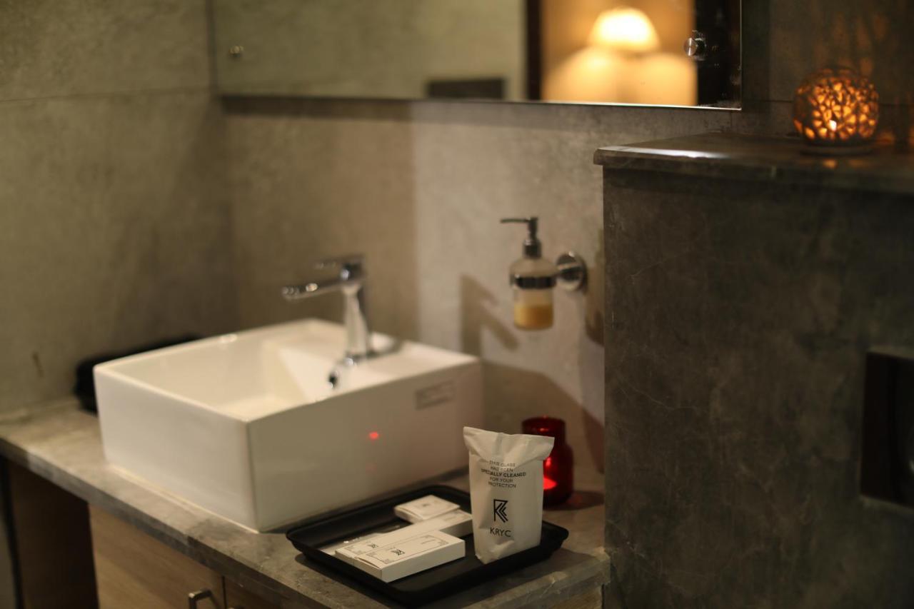 Kryc Luxury Living Hotel New Delhi