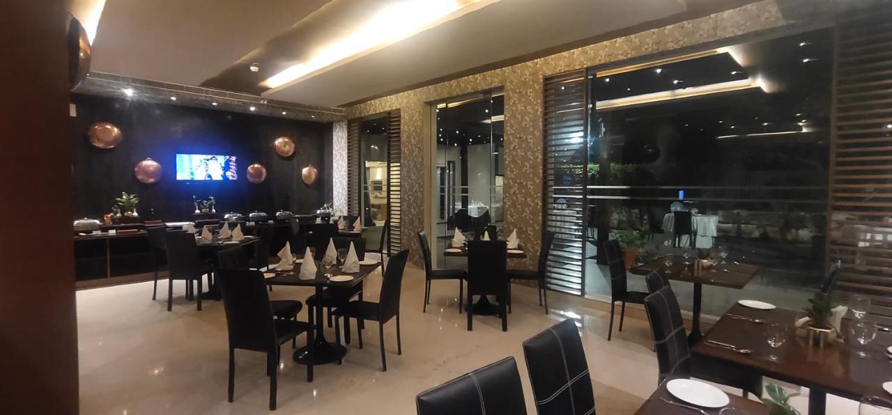 Udman Panchshila Park Hotel 4*