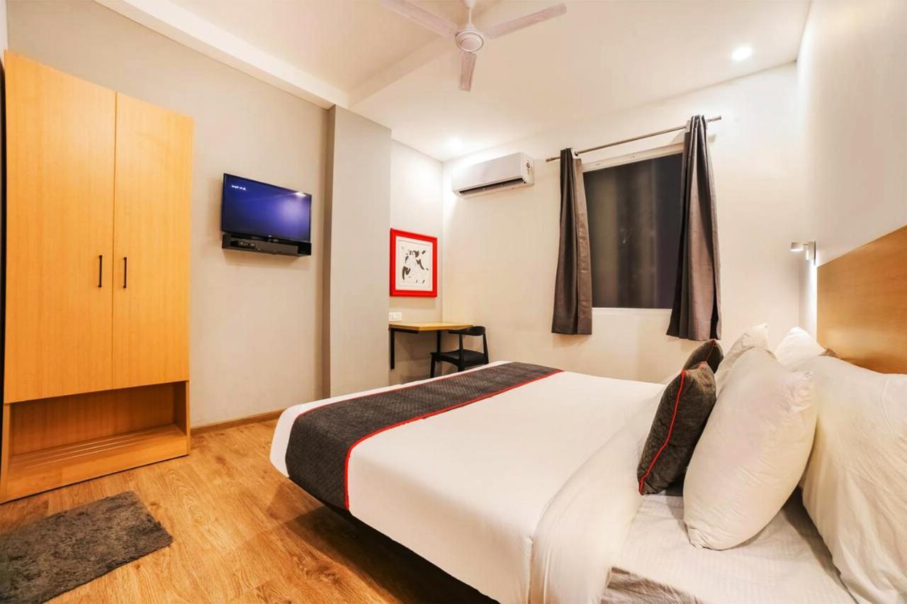Hotel Sai Crystal Near Railway Station Nova Deli