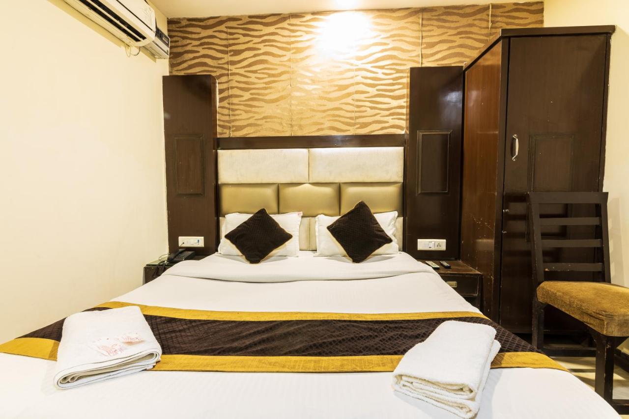 Hotel Grand Shyam- In Front Of New Delhi Railway Station-Couple Friendly Hotel 2*