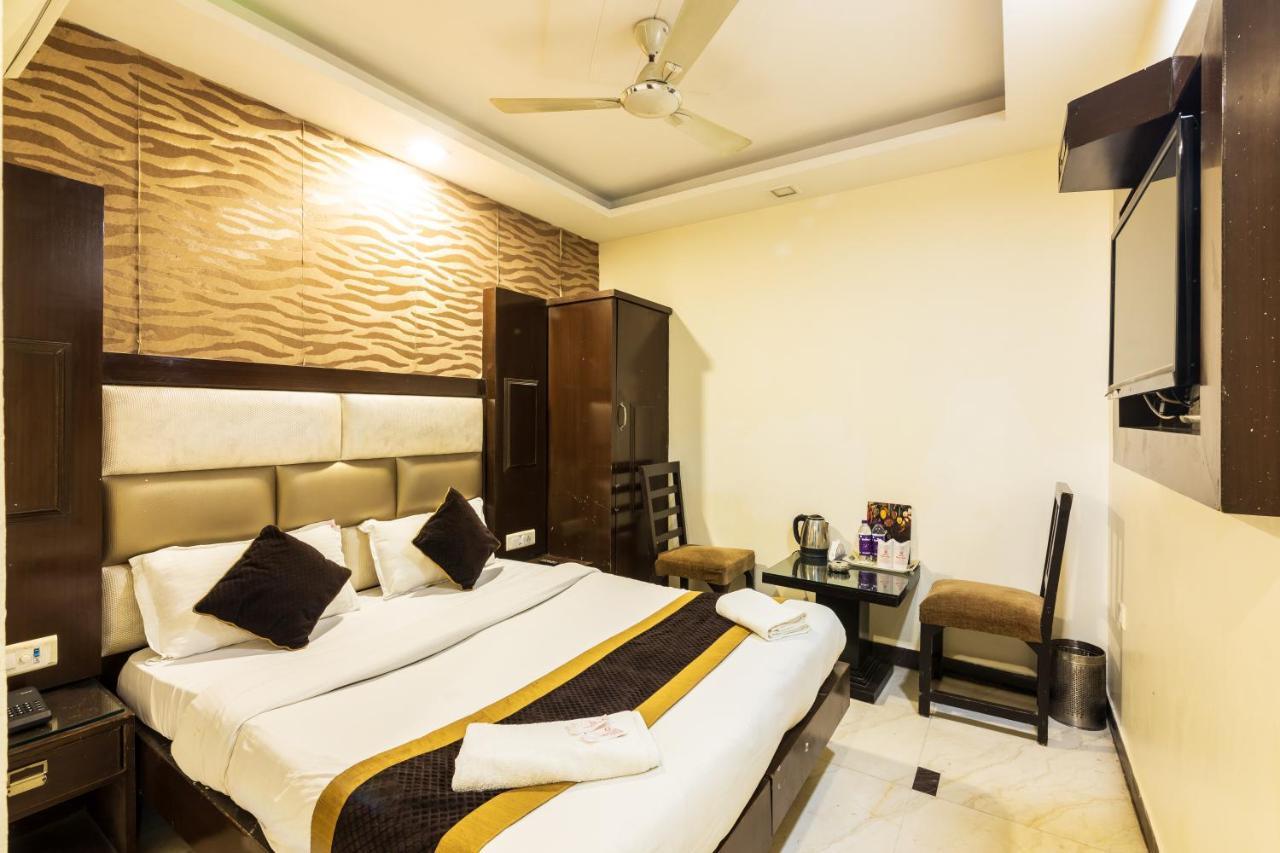 Hotel Grand Shyam- In Front Of New Delhi Railway Station-Couple Friendly Hotel