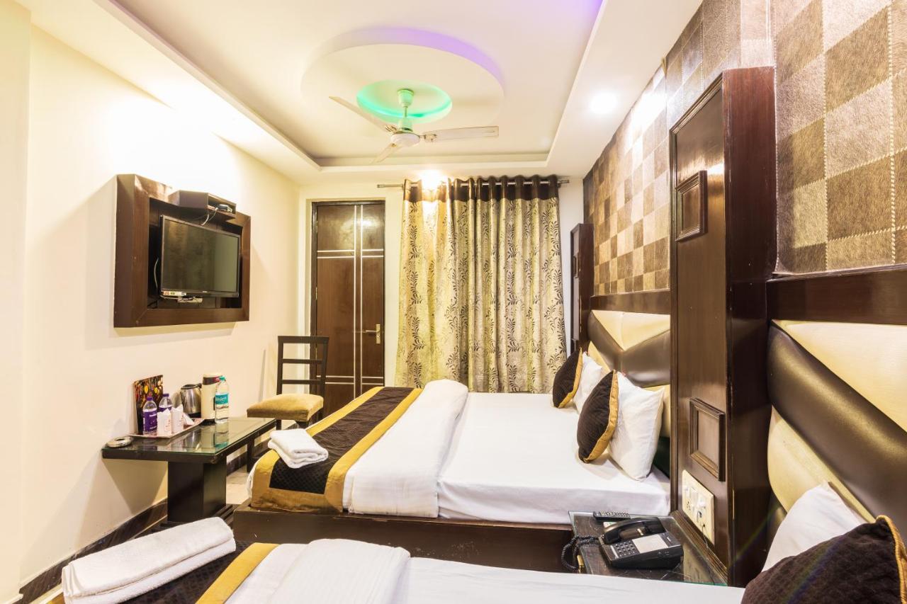 Hotel Hotel Grand Shyam- In Front Of New Delhi Railway Station-Couple Friendly