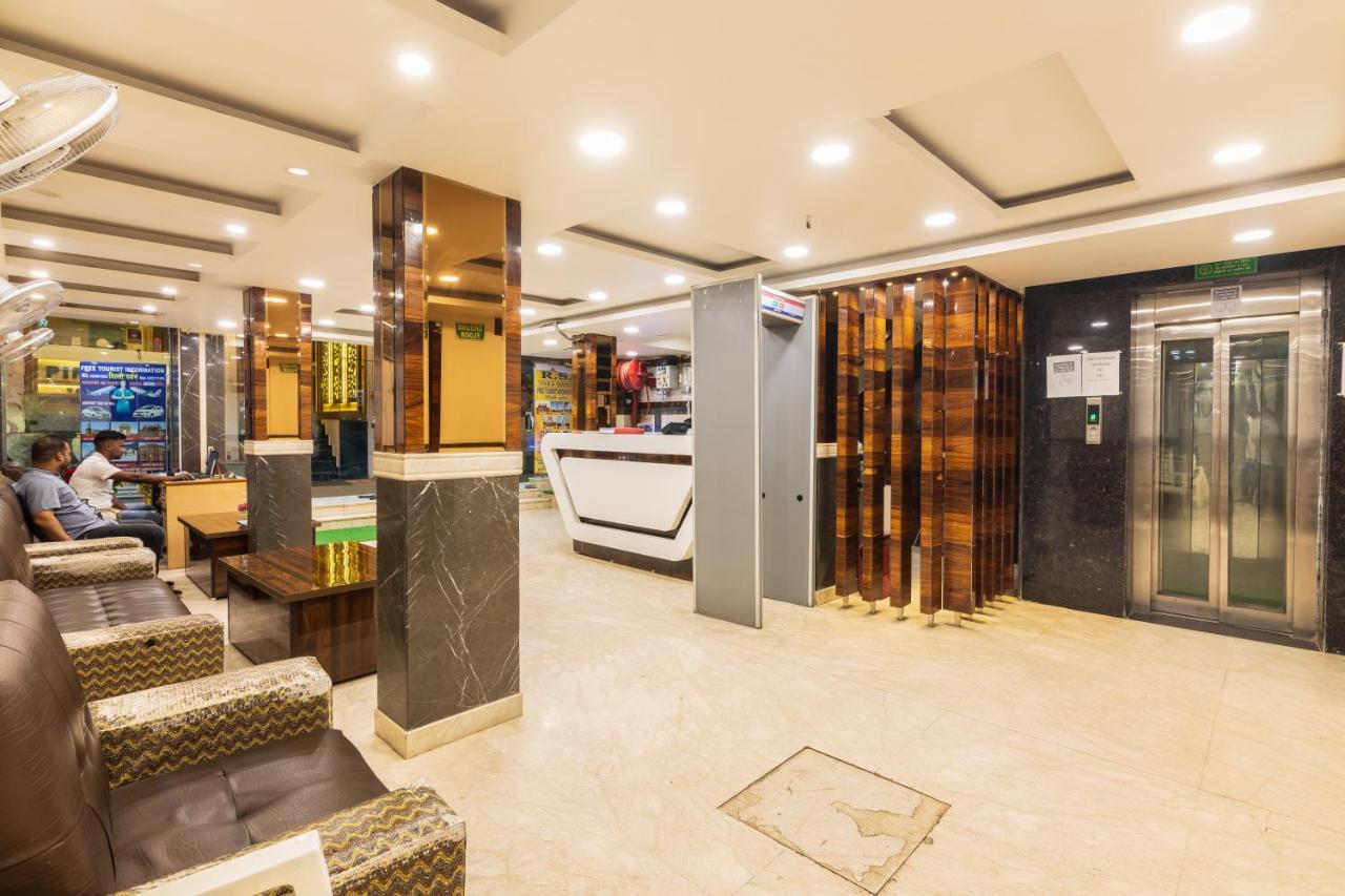 Hotel Grand Shyam- In Front Of New Delhi Railway Station-Couple Friendly 2*