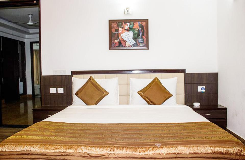 Guest house Rr Residency