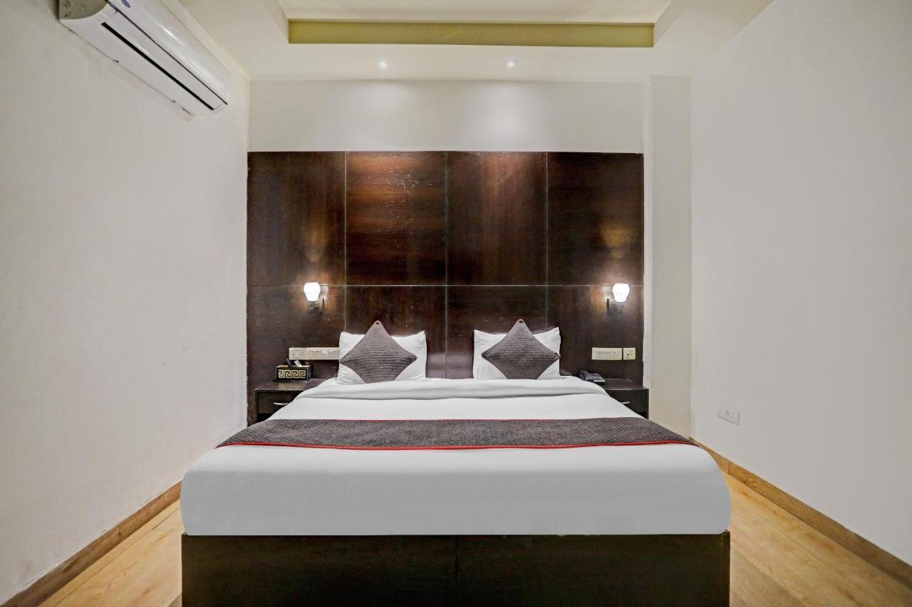 Hotel The Orion - Greater Kailash 4*