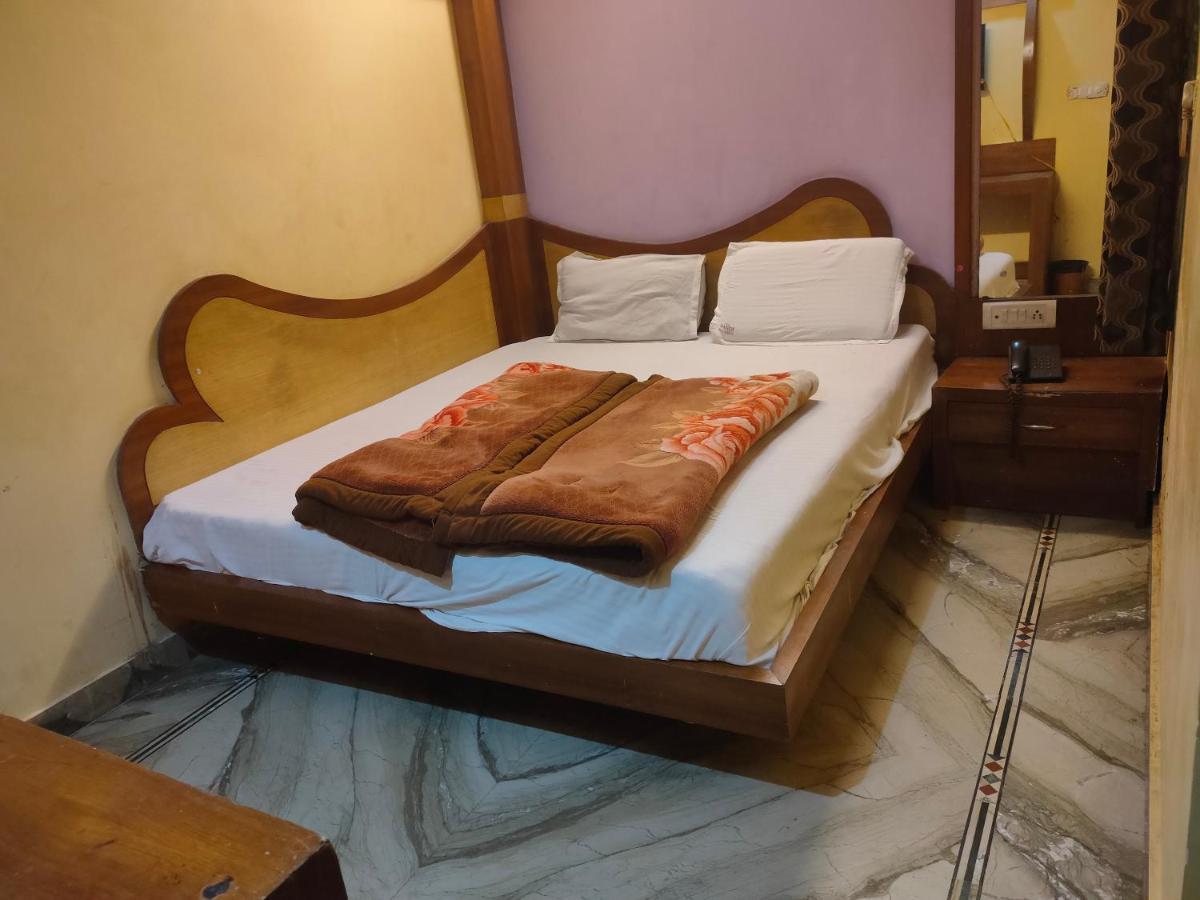 Hotel Nandi Mahadev By Wb New Delhi
