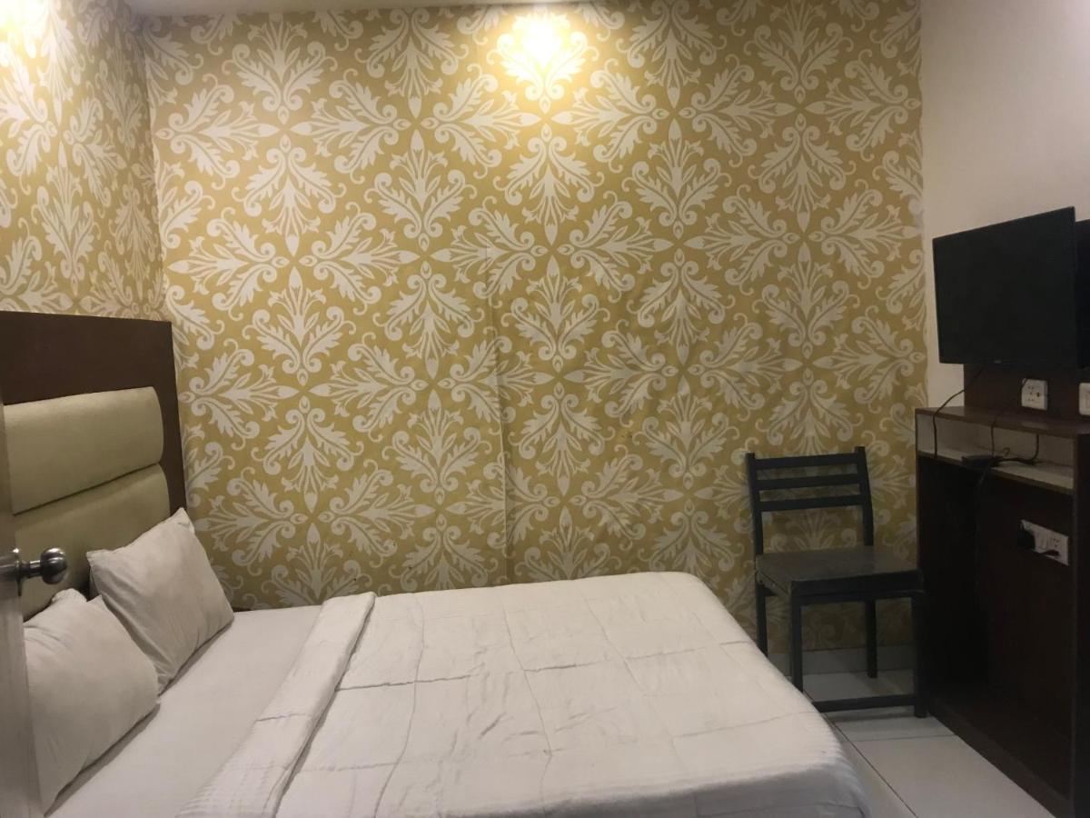 O Kanak Palace Hotel 3*