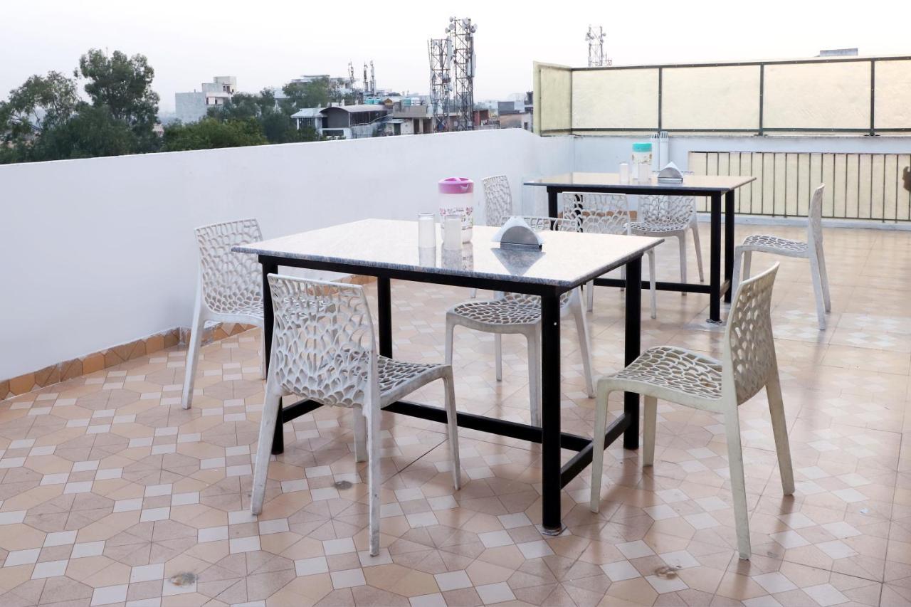 Hotel Dev Residency New Delhi