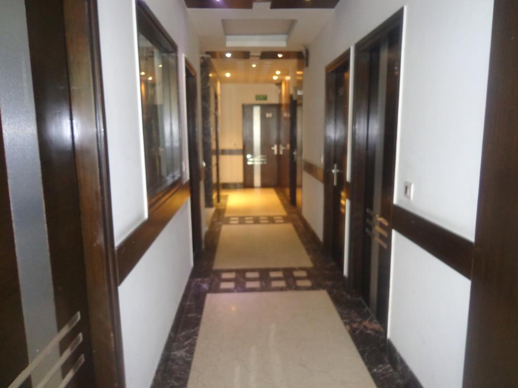 Hotel Milllennium 2000 Dx