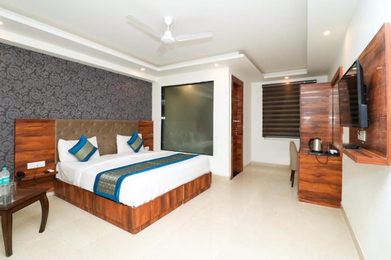 Vertu Hotel New Delhi