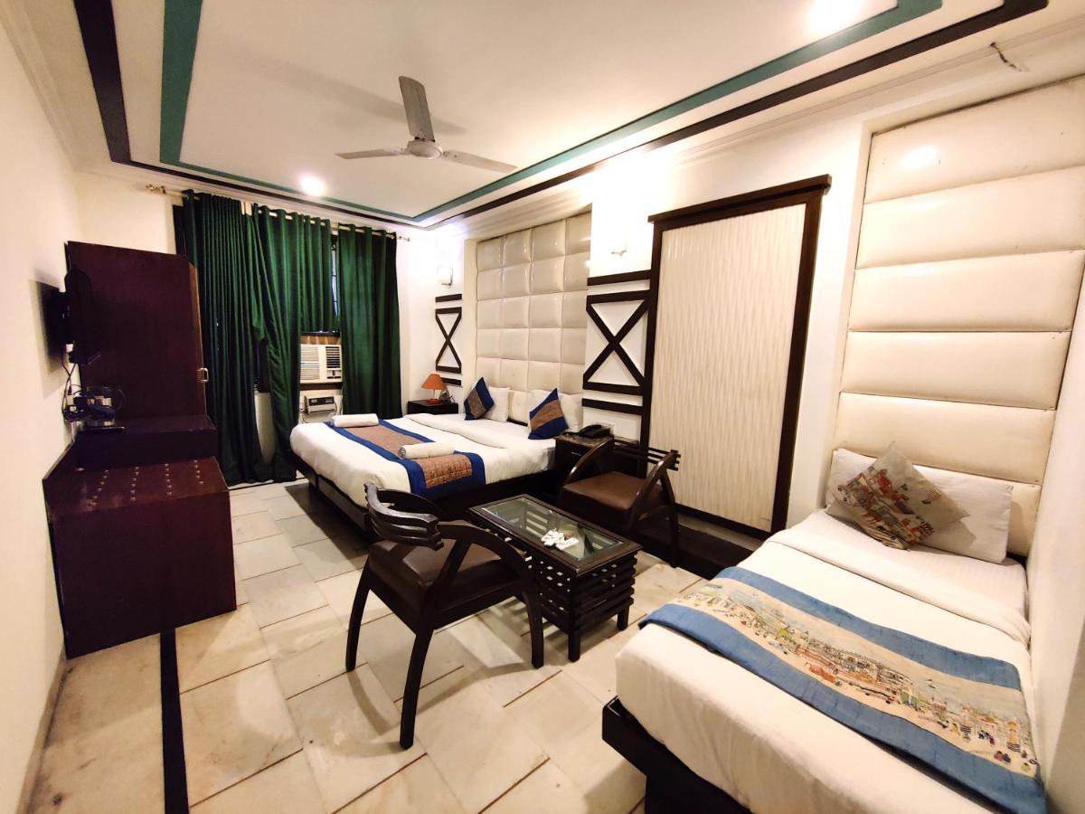 Hotel Unistar 3*