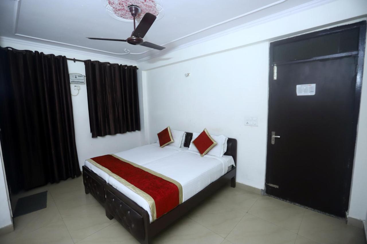 Hotel Dev Residency New Delhi