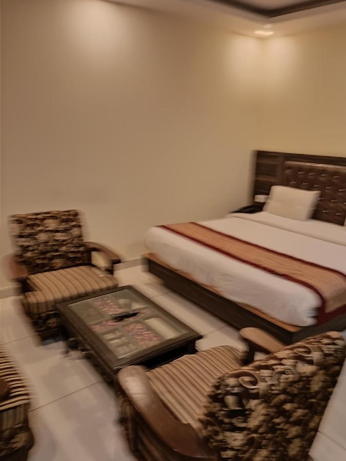 Airport Breeze Hotel