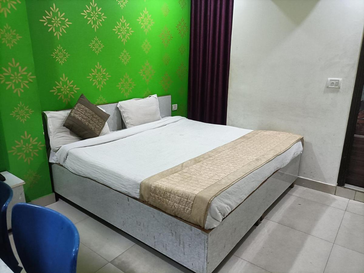 Airport Breeze Hotel
