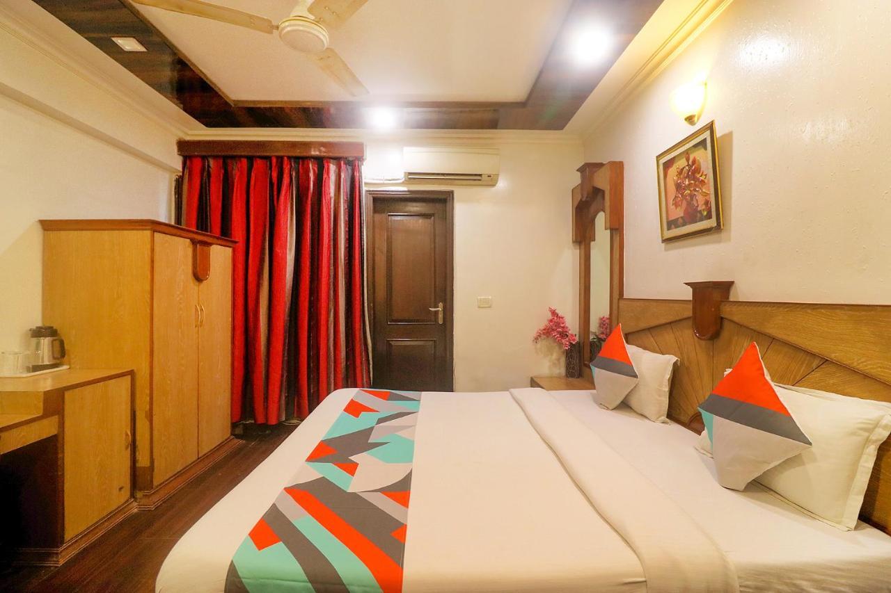 Fabexpress Welcome Palace Near Railway Station 3*