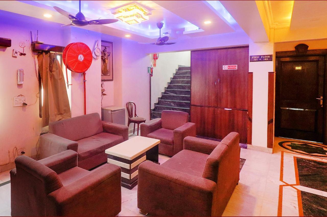 Fabexpress Welcome Palace Near Railway Station Hotel