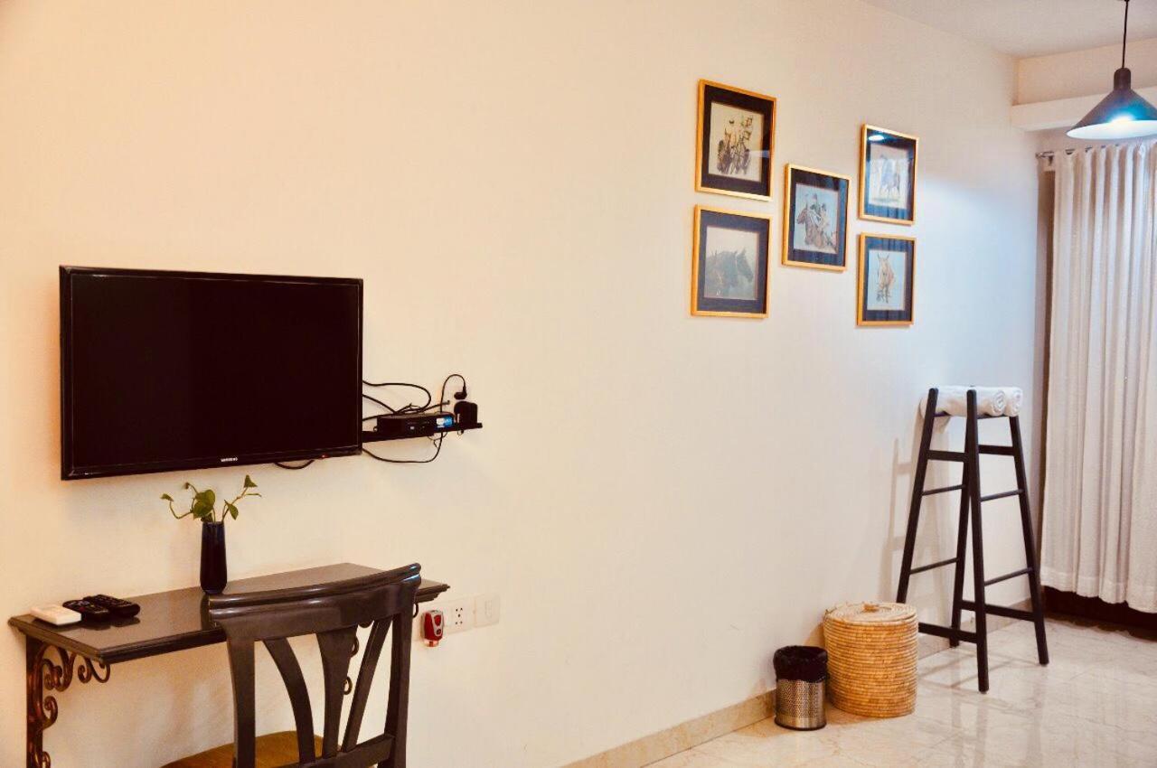 Homestay Aashianaa Gracious Living New Delhi