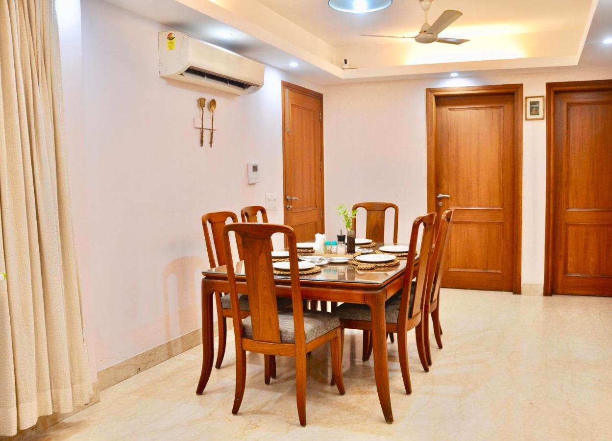 Homestay Aashianaa Gracious Living New Delhi