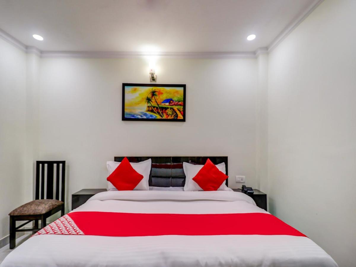 Oyo 77353 Tom & Jerry 3* New Delhi