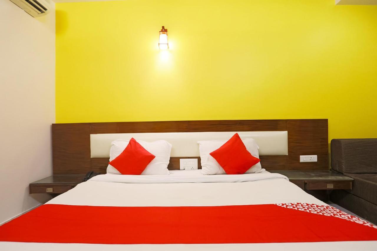 Oyo Svaruchi Near M2k Cinemas Rohini Hotel 3*