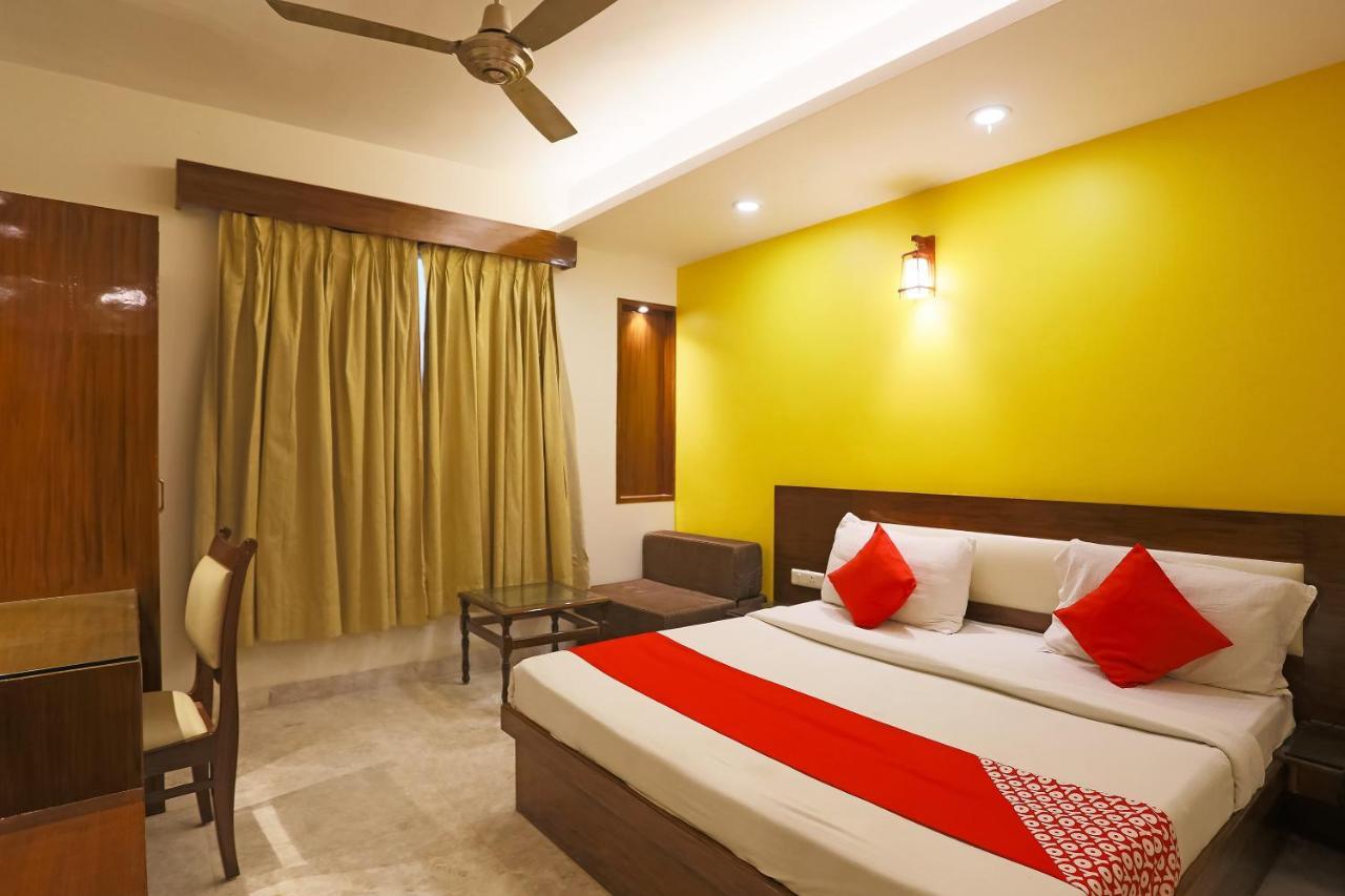 Oyo Svaruchi Near M2k Cinemas Rohini Delhi (National Capital Territory of India)
