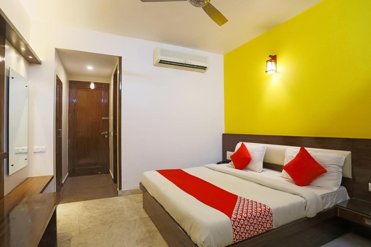 Oyo Svaruchi Near M2k Cinemas Rohini Hotel 3*