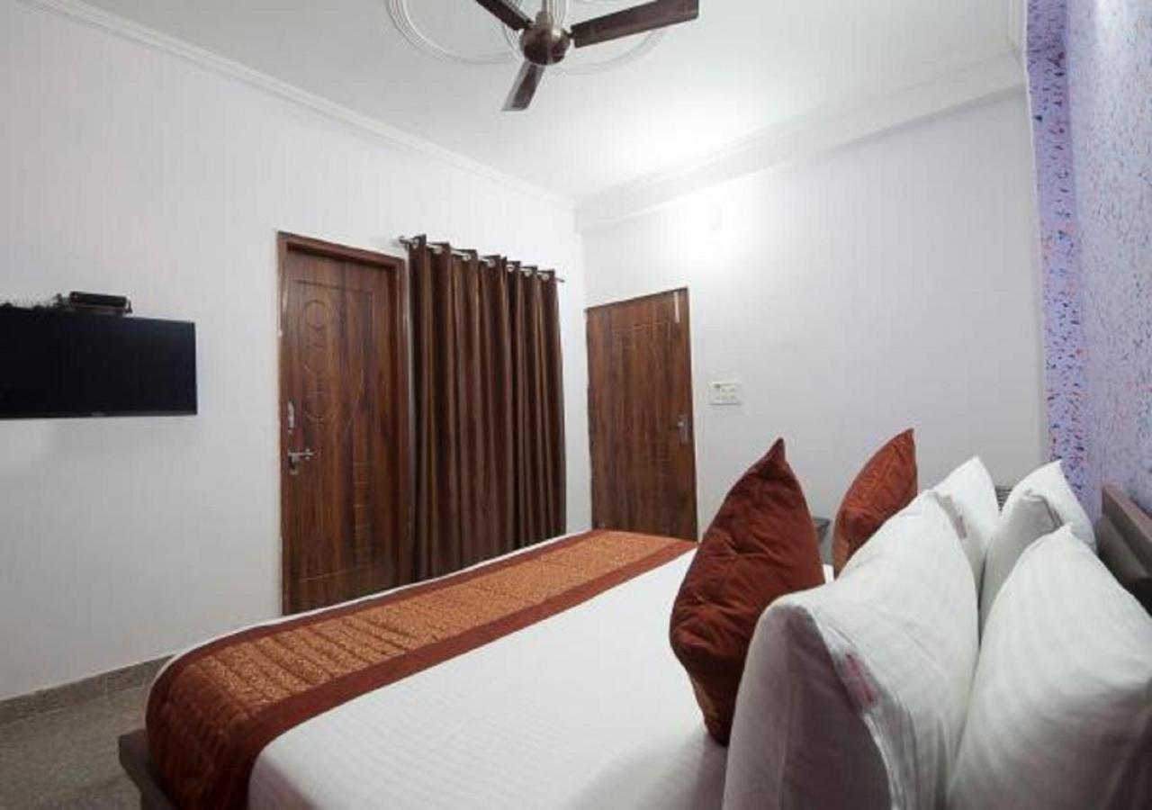 Hotel Park Suites 3*