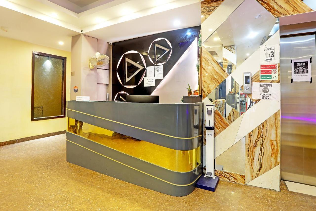 Aira Xing By Staybook New Delhi