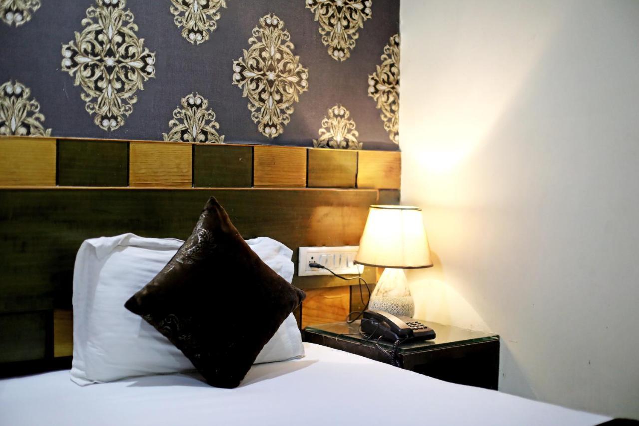 Hotel Aira Xing By Staybook 4*