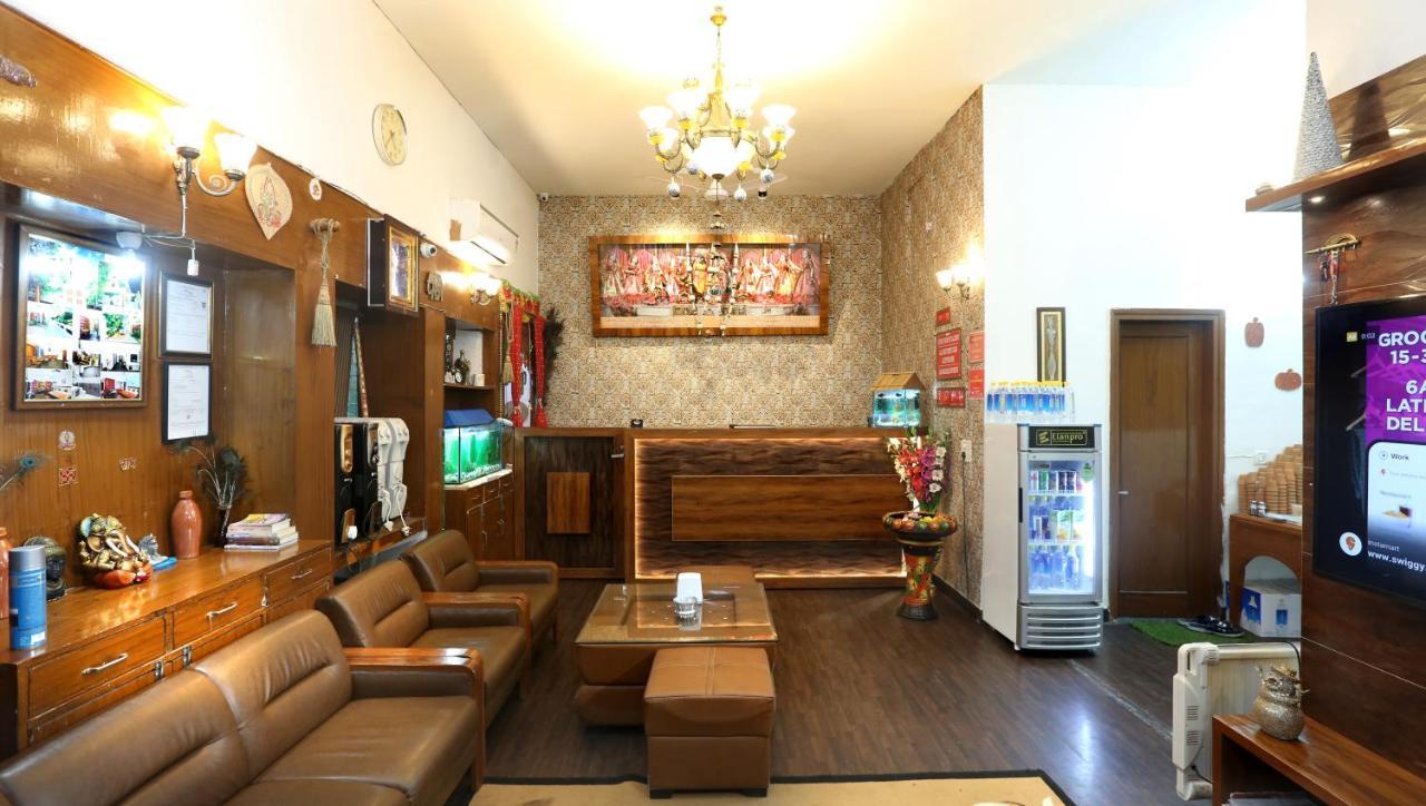 Vrindavan Residency Guest house *
