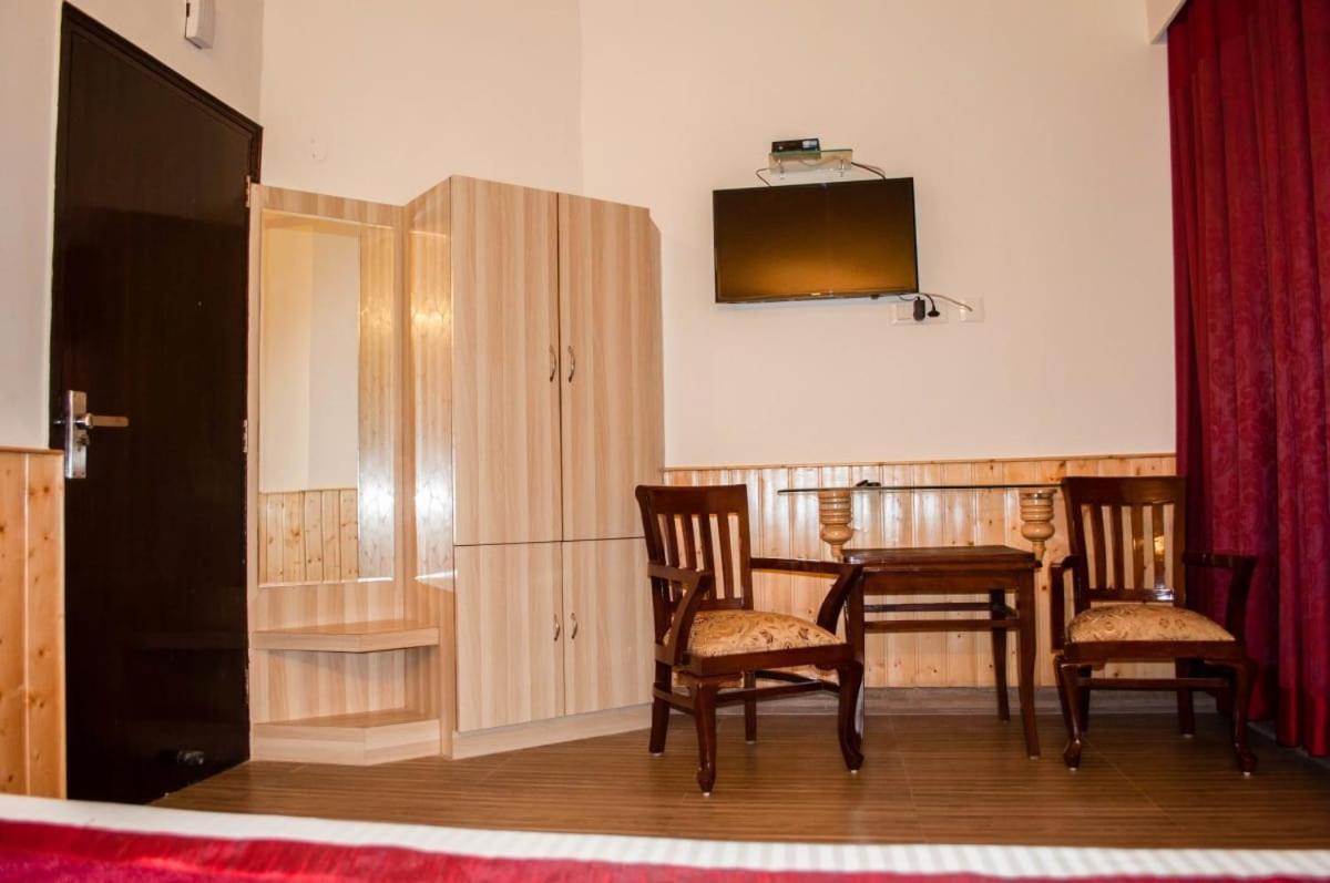 Hotel Suites Admiral Delhi Airport